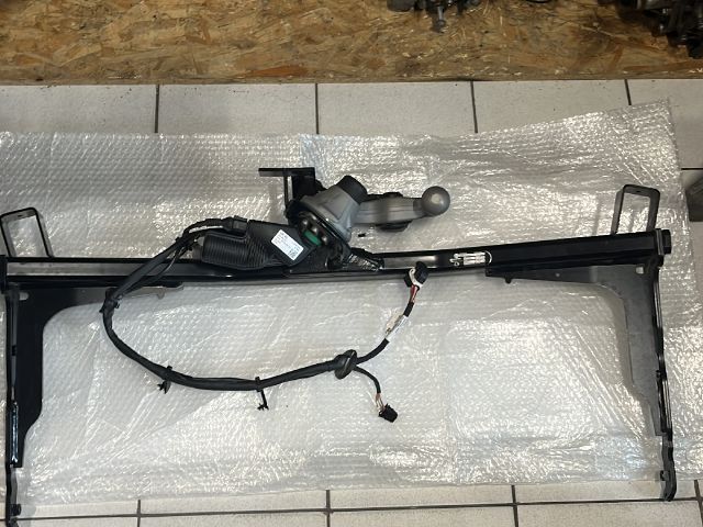 bontott SKODA KODIAQ Vonóhorog