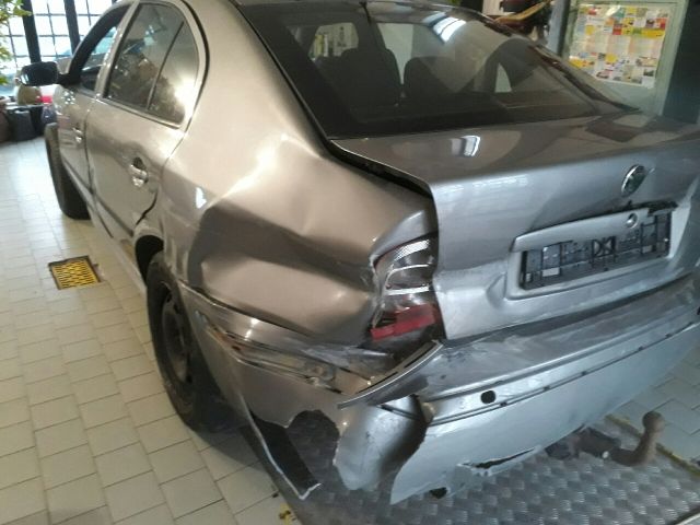 bontott SKODA OCTAVIA I Bal első Gólyaláb (Lengécsillapító, Rugó)