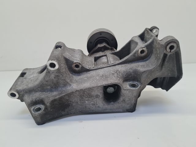 bontott SKODA OCTAVIA I Generátor Tartó Bak