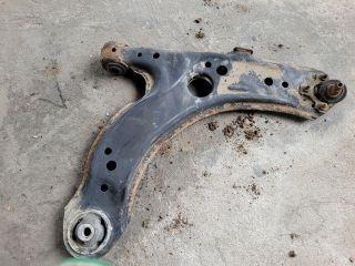 bontott SKODA OCTAVIA I Jobb első Lengőkar