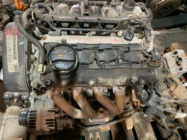 bontott SKODA OCTAVIA I Motor (Fűzött blokk hengerfejjel)