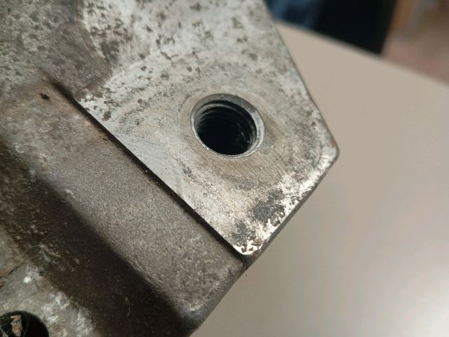 bontott SKODA OCTAVIA I Motor Tartó Bak (Fém)