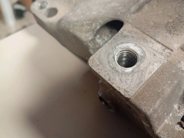 bontott SKODA OCTAVIA I Motor Tartó Bak (Fém)