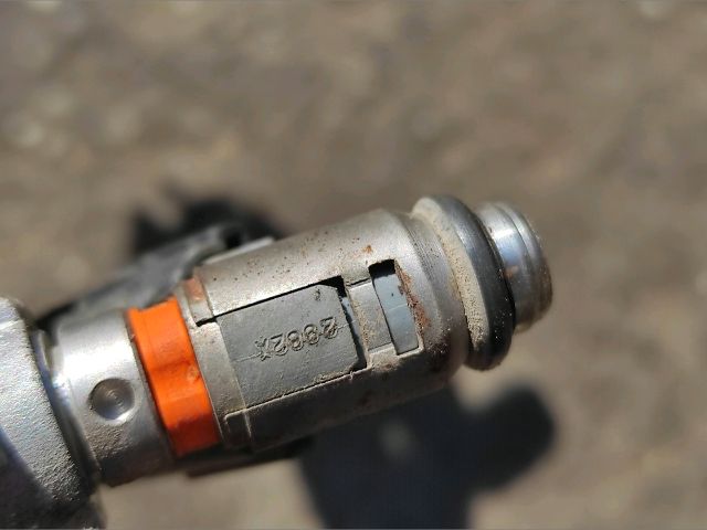 bontott SKODA OCTAVIA I Porlasztó Sor / Híd