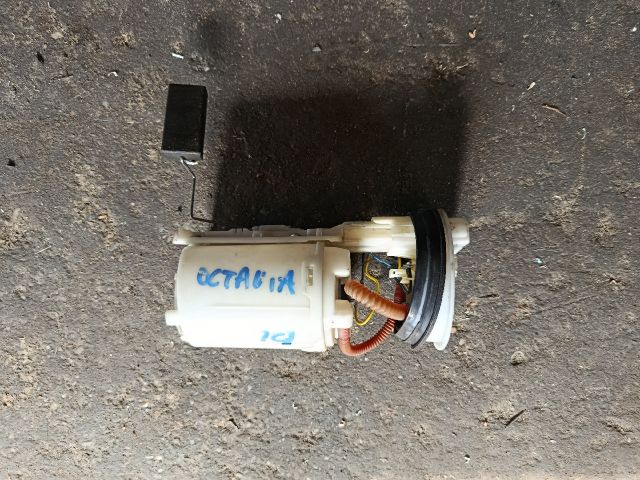 bontott SKODA OCTAVIA I Üzemanyag Szivattyú