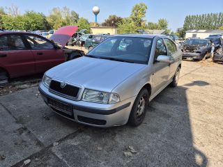 bontott SKODA OCTAVIA I Bal első Gólyaláb (Lengécsillapító, Rugó)