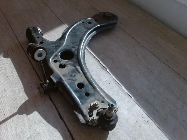 bontott SKODA OCTAVIA I Bal első Lengőkar