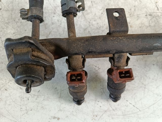 bontott SKODA OCTAVIA I Porlasztó Sor / Híd