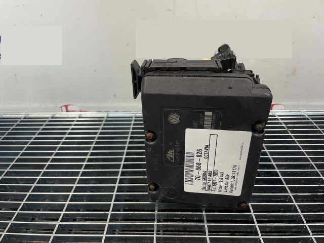 bontott SKODA OCTAVIA I ABS Kocka