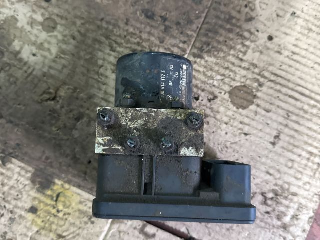 bontott SKODA OCTAVIA I ABS Kocka