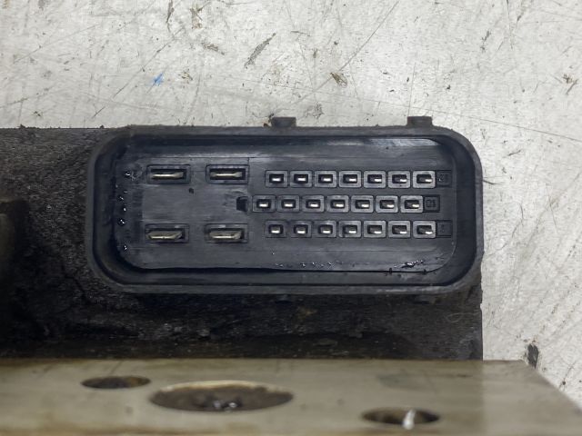 bontott SKODA OCTAVIA I ABS Kocka