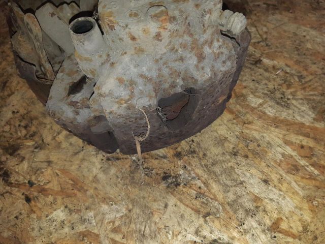 bontott SKODA OCTAVIA I Bal első Csonkállvány Kerékaggyal