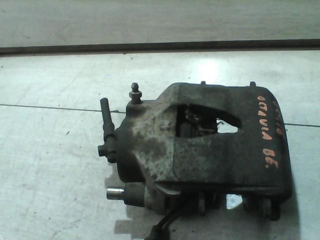 bontott SKODA OCTAVIA I Bal első Féknyereg Munkahengerrel