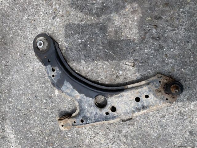 bontott SKODA OCTAVIA I Bal első Lengőkar