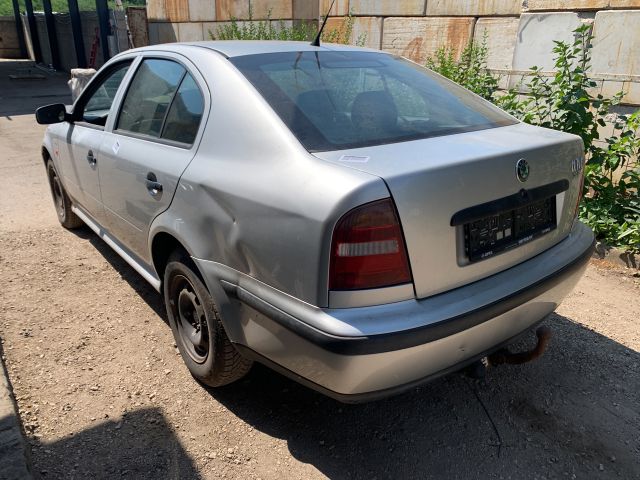 bontott SKODA OCTAVIA I Bal hátsó Rugó