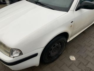 bontott SKODA OCTAVIA I Bal hátsó Rugó