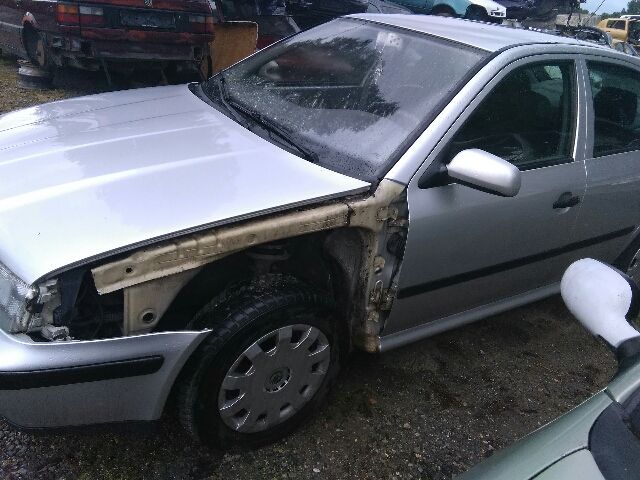 bontott SKODA OCTAVIA I Bal hátsó Rugó