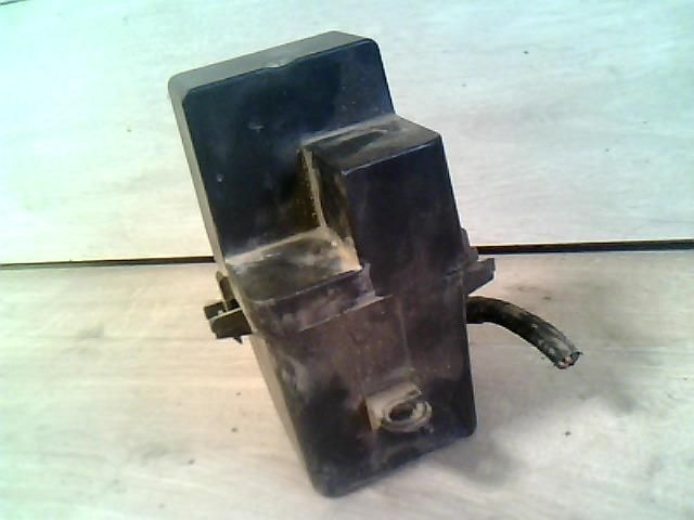 bontott SKODA OCTAVIA I Biztosítéktábla Motortér