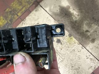 bontott SKODA OCTAVIA I Biztosítéktábla Motortér