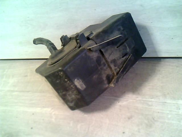 bontott SKODA OCTAVIA I Biztosítéktábla Motortér