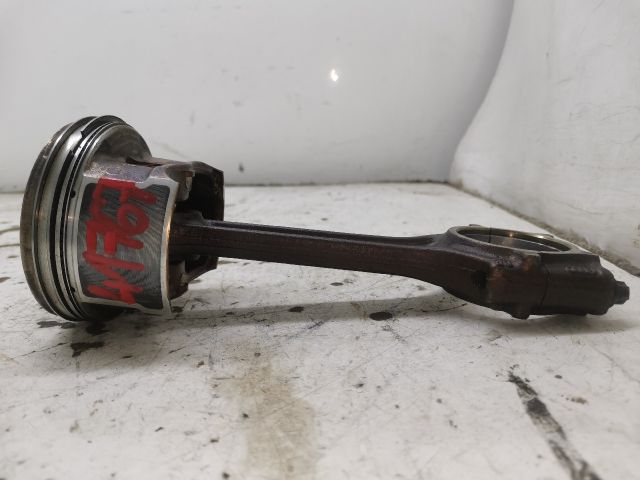 bontott SKODA OCTAVIA I Dugattyú és Hajtókar