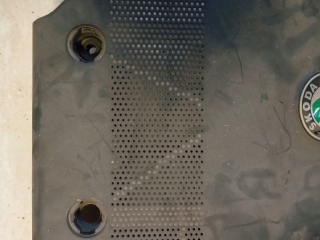 bontott SKODA OCTAVIA I Felső Motorburkolat