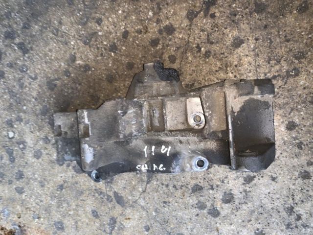 bontott SKODA OCTAVIA I Generátor Tartó Bak