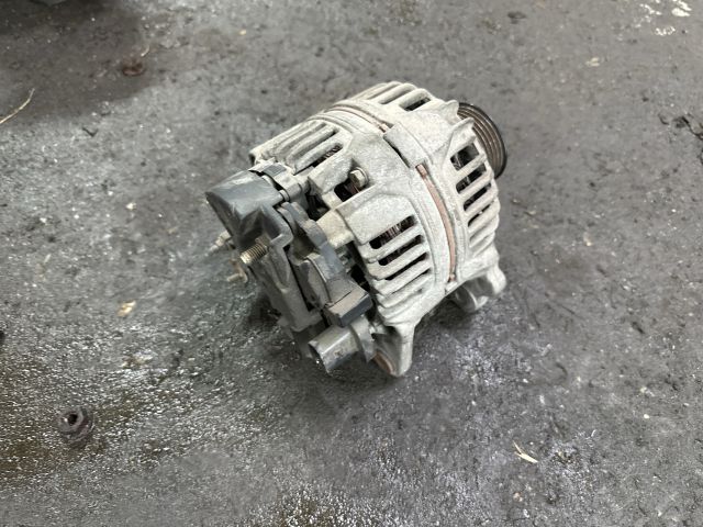 bontott SKODA OCTAVIA I Generátor