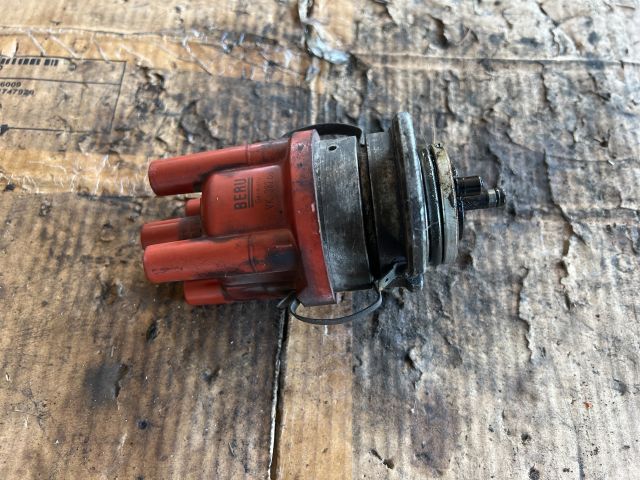 bontott SKODA OCTAVIA I Gyújtáselosztó