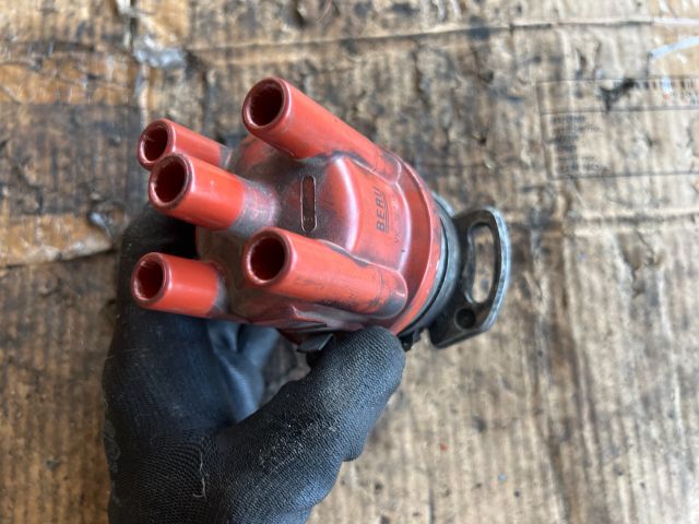 bontott SKODA OCTAVIA I Gyújtáselosztó