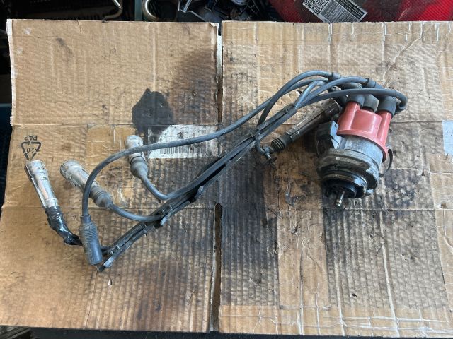 bontott SKODA OCTAVIA I Gyújtáselosztó