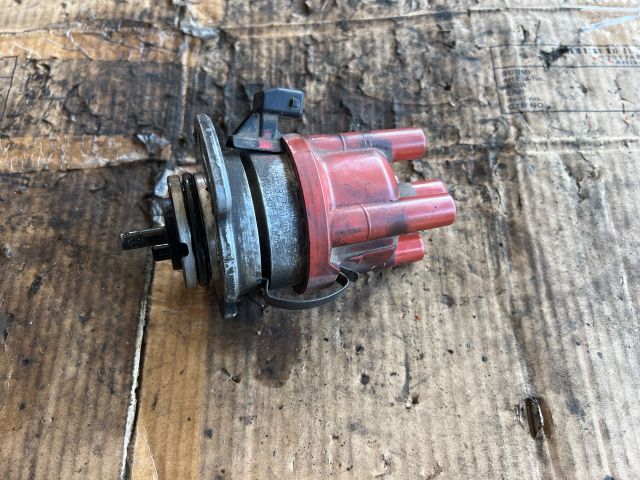 bontott SKODA OCTAVIA I Gyújtáselosztó