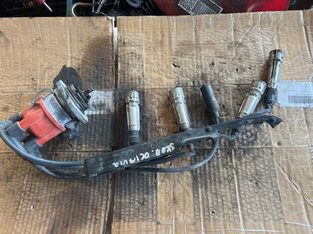 bontott SKODA OCTAVIA I Gyújtáselosztó