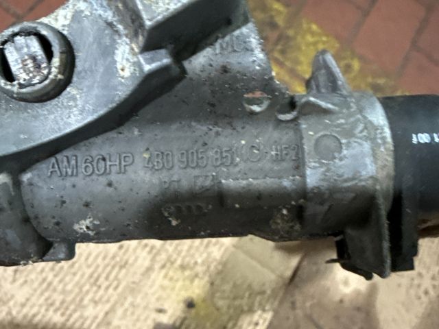 bontott SKODA OCTAVIA I Gyújtáskapcsoló Házzal