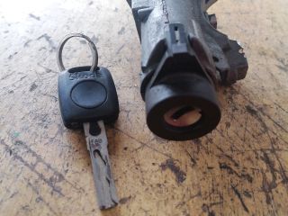 bontott SKODA OCTAVIA I Gyújtáskapcsoló Házzal