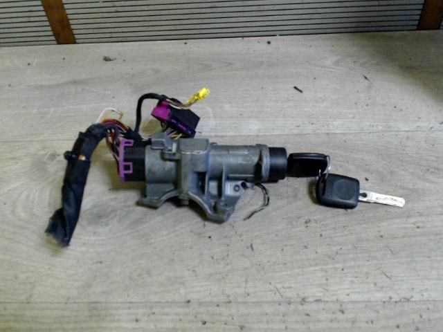 bontott SKODA OCTAVIA I Gyújtáskapcsoló