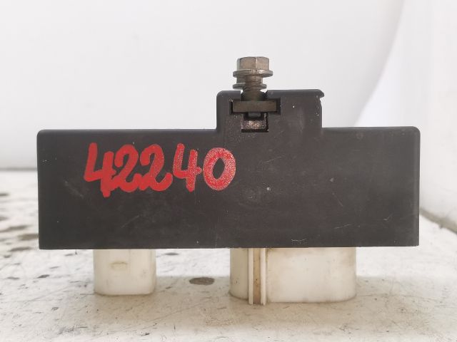 bontott SKODA OCTAVIA I Hűtőventilátor Relé