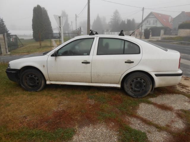 bontott SKODA OCTAVIA I Hűtőventilátor Relé