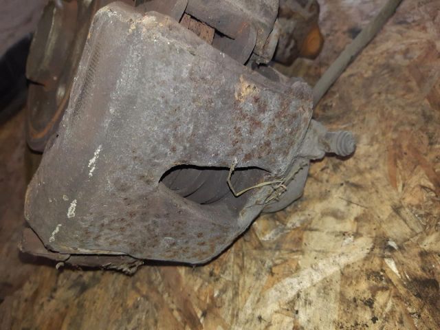 bontott SKODA OCTAVIA I Jobb első Csonkállvány Kerékaggyal