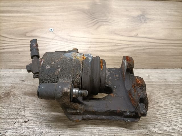 bontott SKODA OCTAVIA I Jobb első Féknyereg Munkahengerrel