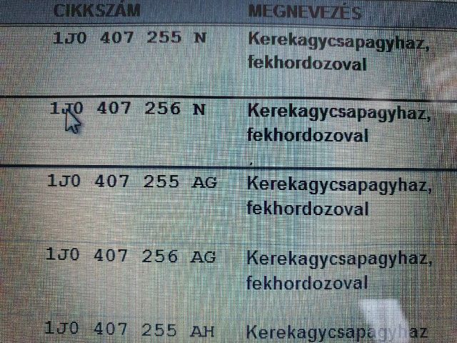 bontott SKODA OCTAVIA I Jobb első Kerékagy