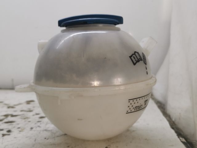 bontott SKODA OCTAVIA I Kiegyenlítő Tartály