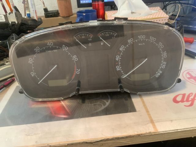 bontott SKODA OCTAVIA I Kilométeróra