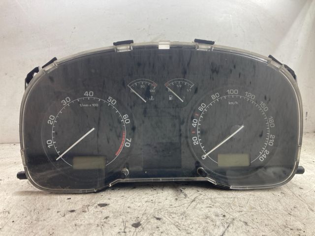 bontott SKODA OCTAVIA I Kilométeróra
