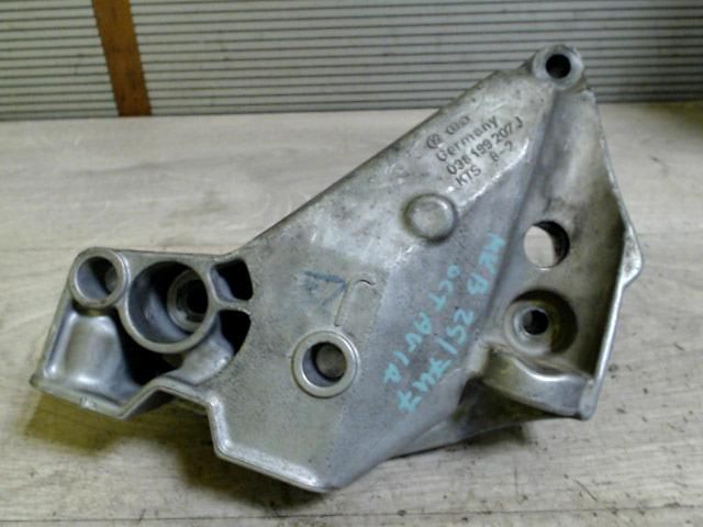 bontott SKODA OCTAVIA I Motor Tartó Bak (Fém)