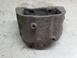 bontott SKODA OCTAVIA I Motor Tartó Bak (Fém)