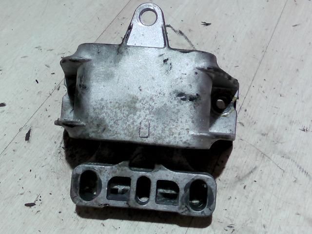 bontott SKODA OCTAVIA I Motor Tartó Bak (Fém)