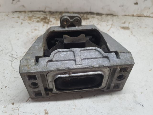 bontott SKODA OCTAVIA I Motor Tartó Bak (Fém)