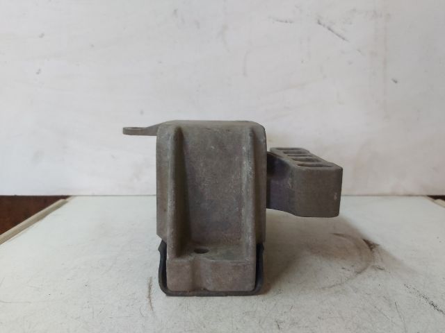 bontott SKODA OCTAVIA I Motor Tartó Bak (Fém)