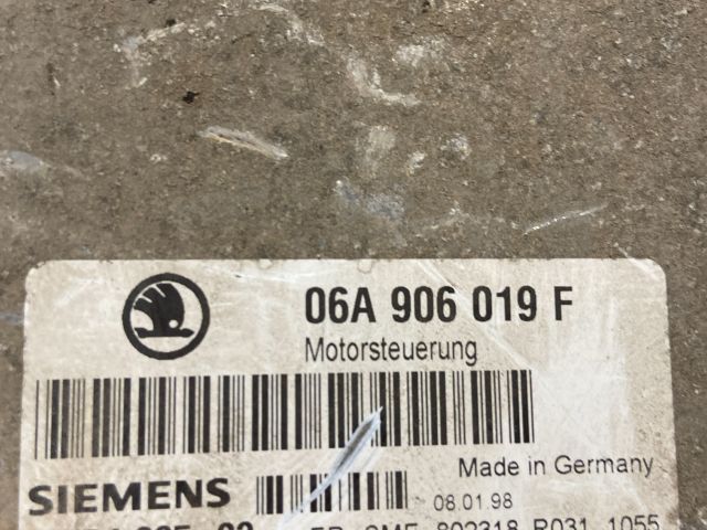 bontott SKODA OCTAVIA I Motorvezérlő